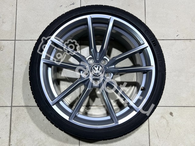 Диск Pretoria R19 оригинал Volkswagen Golf R 7.5 c шиной Continental ...